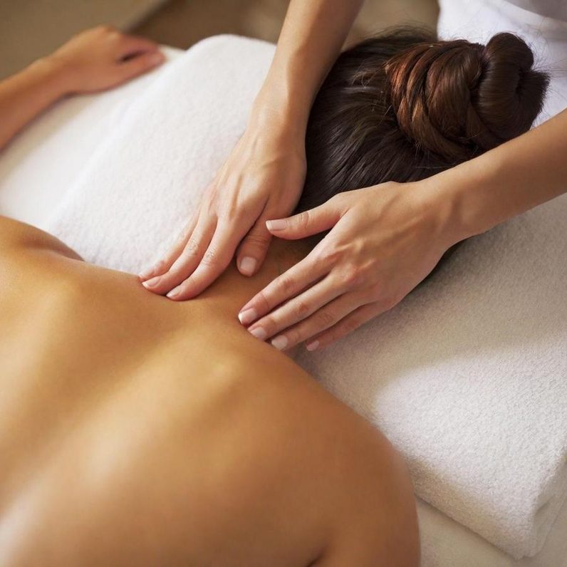 Ganzkörpermassage Ganzkörpermassage in Augsburg – Entspannung im Encanto Massage Studio